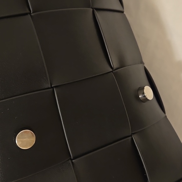 Elegant Black Woven Tote Bag NAKEDVICE - Picture 5 of 9